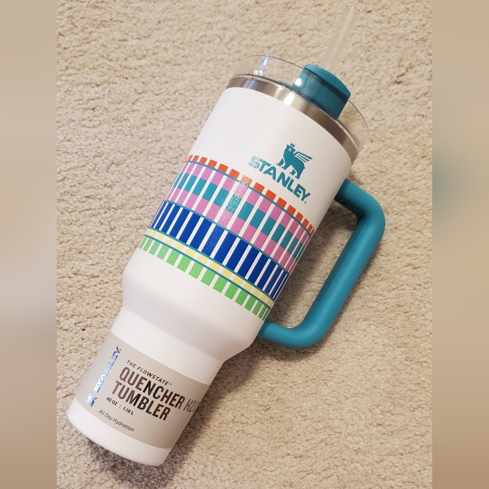 RARE NWT Stanley 40oz Summer Plaid Flowstate Quencher H2O Tumbler